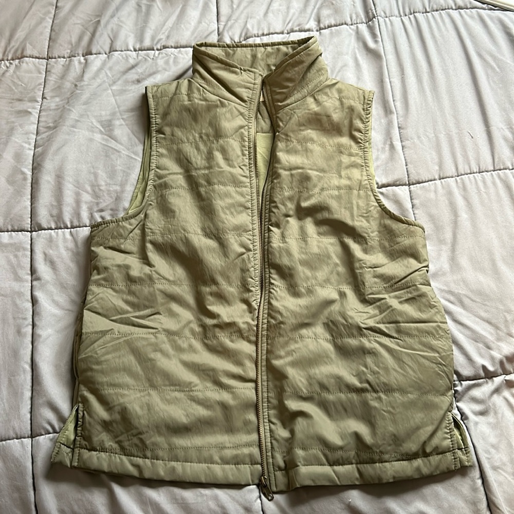 Green puffer vest